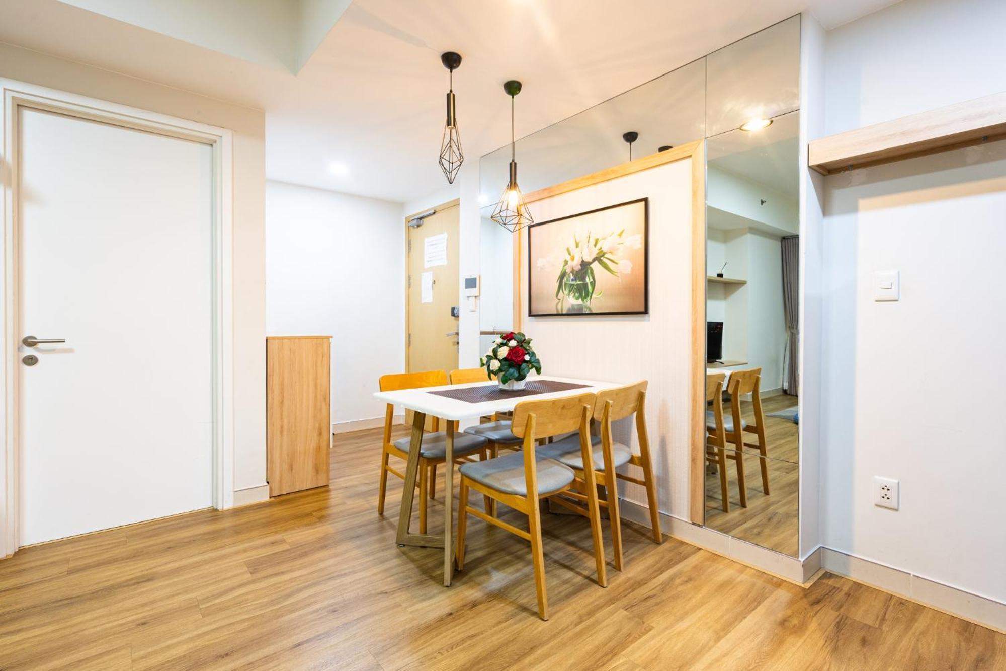 Stylist 2 Bedrooms Apartment Ho Chi Minh City Exterior photo